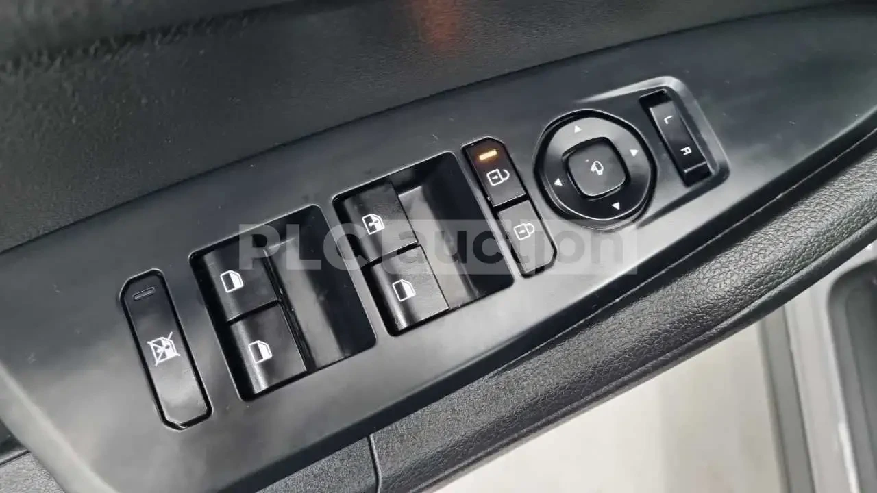 Kia Sportage LPG| КАМЕРА| DISTTRONIC| ОБДУХВАНЕ| ВКЛ.ТЕХНОТЕСТ, снимка 14 - Автомобили и джипове - 55055995