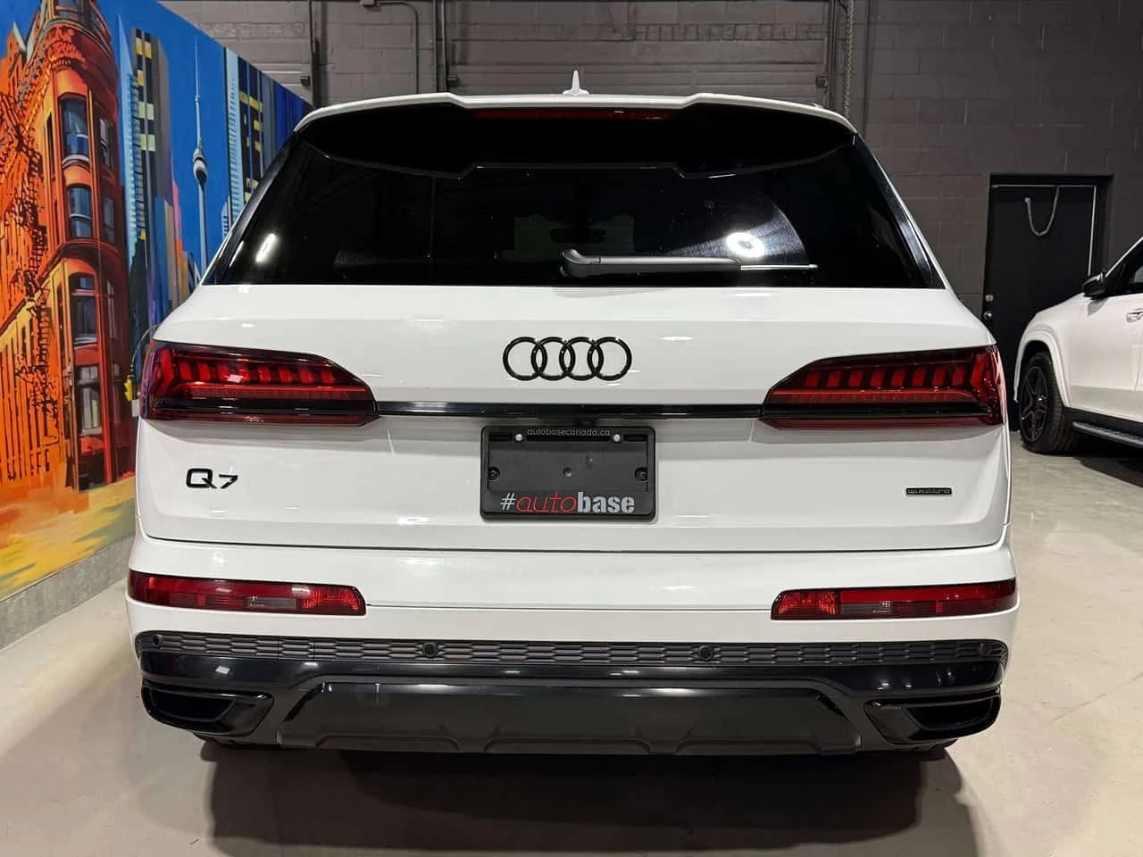 Audi Q7 * TECHNIK BLACK OPTICS * HUD * ОБДУХВАНЕ * B&O * , снимка 5 - Автомобили и джипове - 55498626