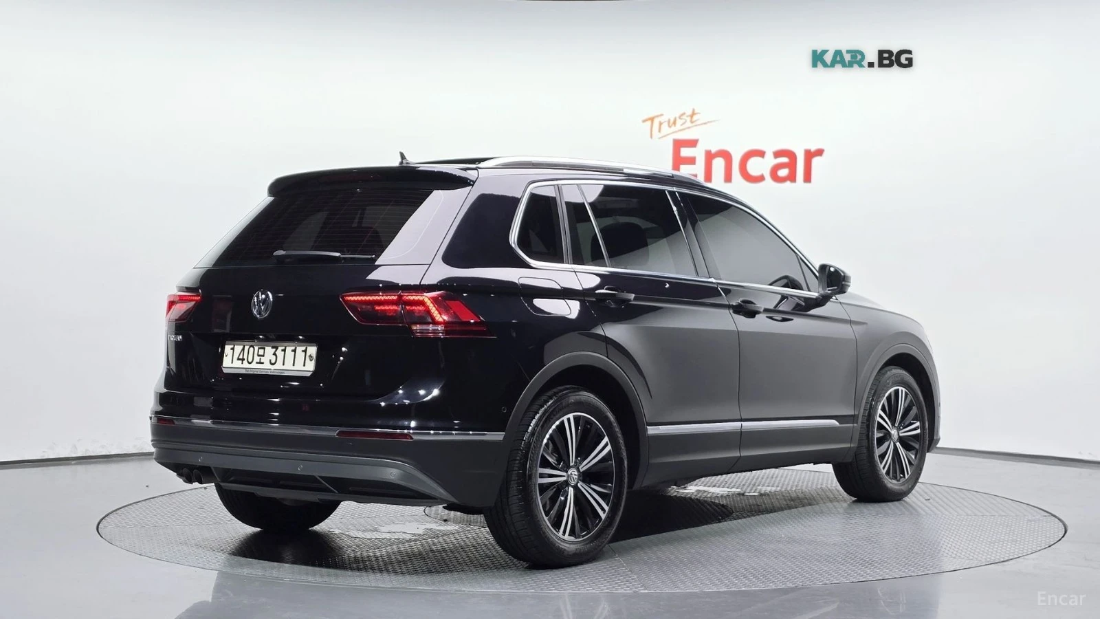 VW Tiguan 2.0 TDI Prestige* HUD* 360* КОЖА* НАВИ* ПАНО, снимка 2 - Автомобили и джипове - 55857065