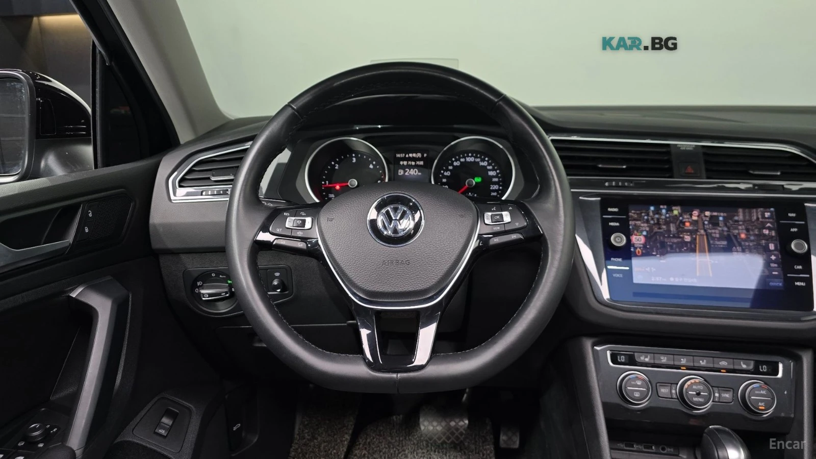 VW Tiguan 2.0 TDI Prestige* HUD* 360* КОЖА* НАВИ* ПАНО, снимка 10 - Автомобили и джипове - 55857065