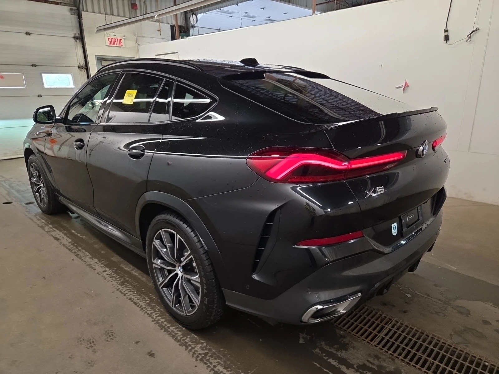 BMW X6 XDrive40i* HARMAN KARDON* HEAD-UP* LIEN ASSIST* CA, снимка 4 - Автомобили и джипове - 55940991