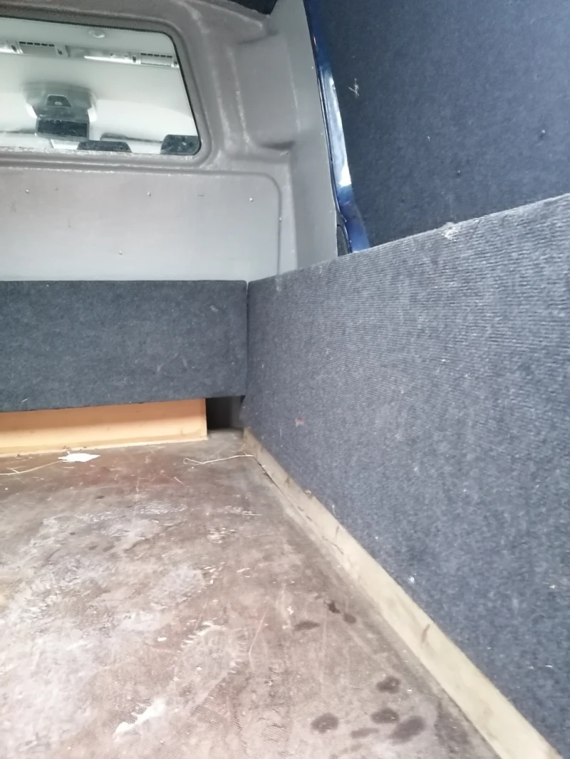 VW T5, снимка 9 - Бусове и автобуси - 53416187