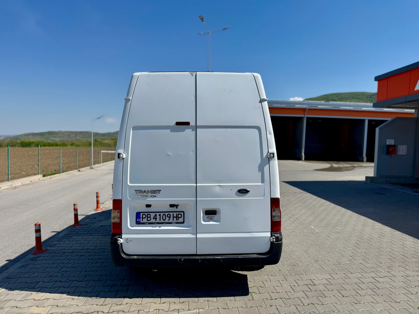 Ford Transit 2.2 TDCI/3.3м товарно/Климатик, снимка 5 - Бусове и автобуси - 54312140