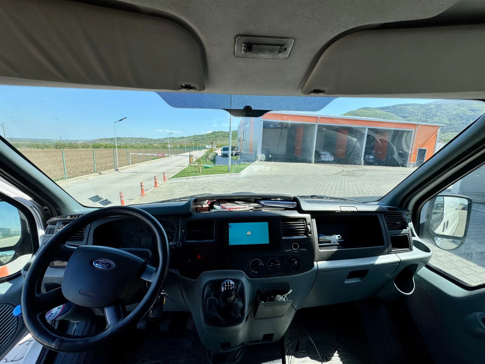 Ford Transit 2.2 TDCI/3.3м товарно/Климатик, снимка 11 - Бусове и автобуси - 54312140