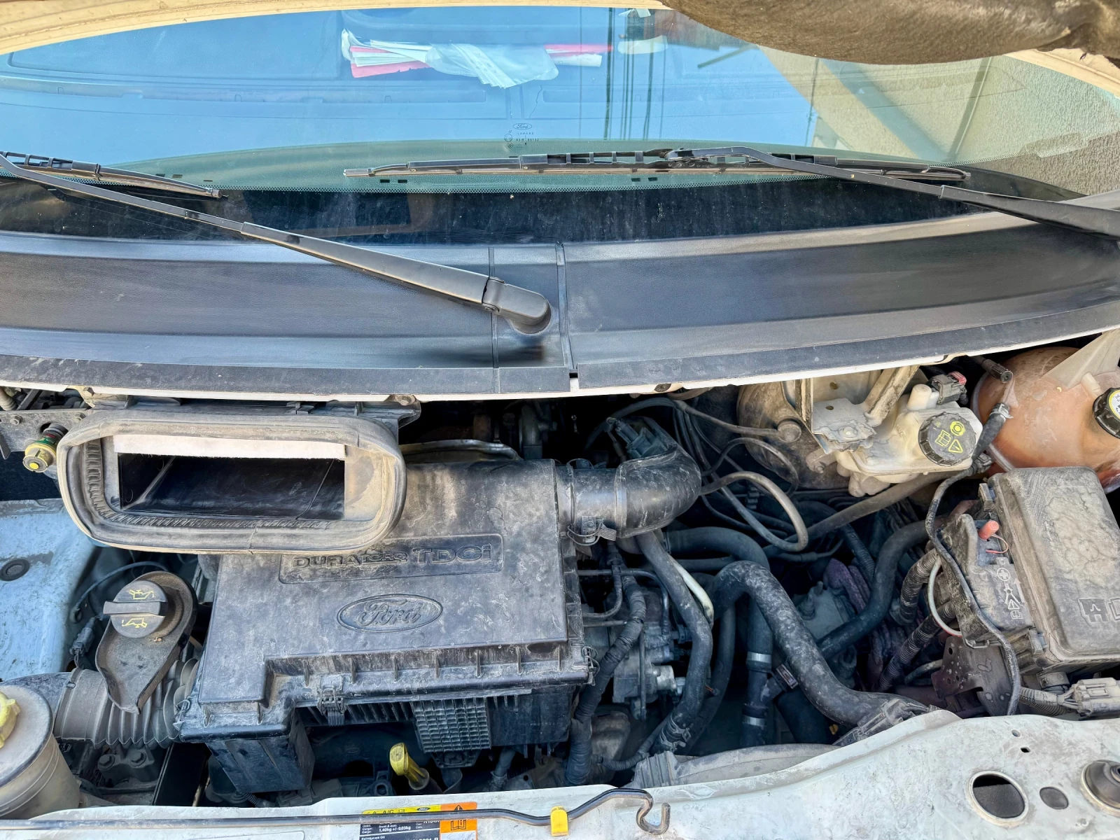 Ford Transit 2.2 TDCI/3.3м товарно/Климатик, снимка 8 - Бусове и автобуси - 54312140