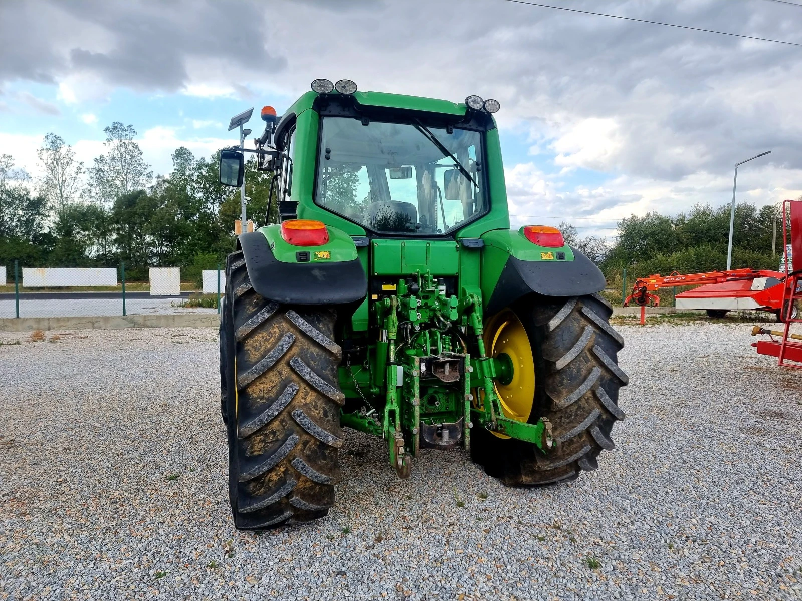 Трактор John Deere 6320 - изображение 10