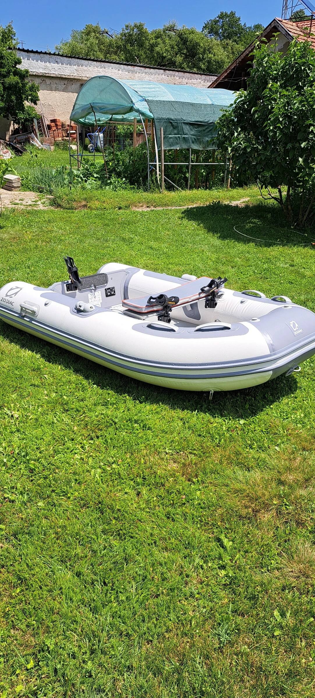 Лодка Собствено производство Zodiac Cadet Aero 230 - изображение 4