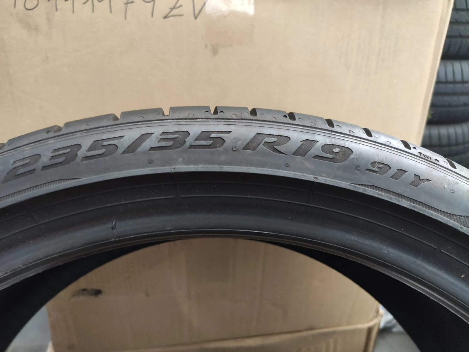  235/35R19 | Mobile.bg   5