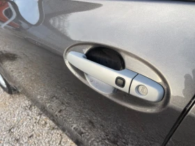 Toyota Yaris 1.3i/KEYLESS/ЧИСТО НОВ СЪЕДИНИТЕЛ/KLIMA/2011, снимка 8