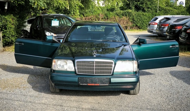 Mercedes-Benz 124 CE 200 16V, снимка 4 - Автомобили и джипове - 46315252