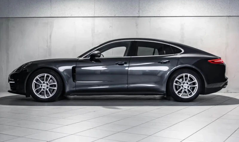 Porsche Panamera 4S, снимка 3 - Автомобили и джипове - 47354707