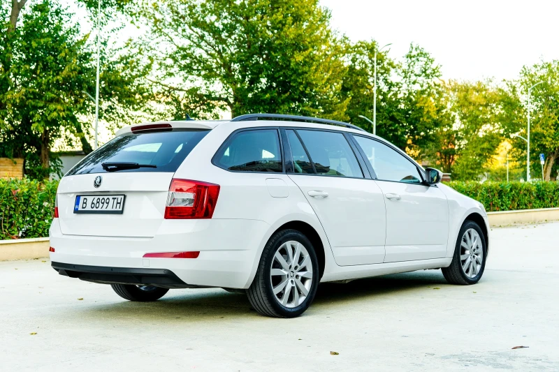 Skoda Octavia 4X4, снимка 5 - Автомобили и джипове - 47646149