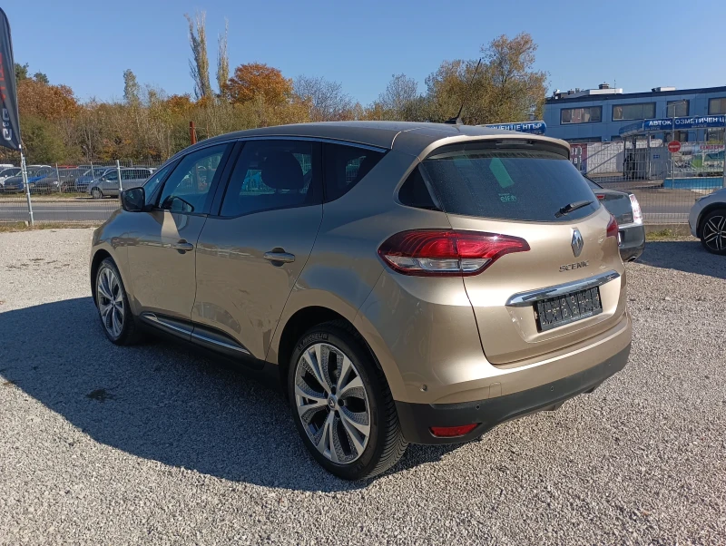 Renault Scenic, снимка 5 - Автомобили и джипове - 47888638