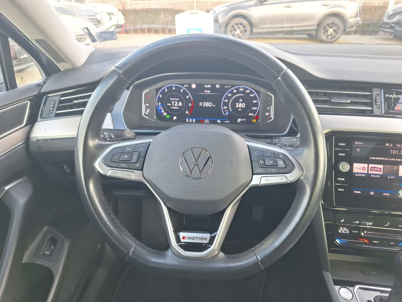 VW Passat 2.0 TSI/280 к.с/Highline/4 Motion, снимка 9 - Автомобили и джипове - 49259608