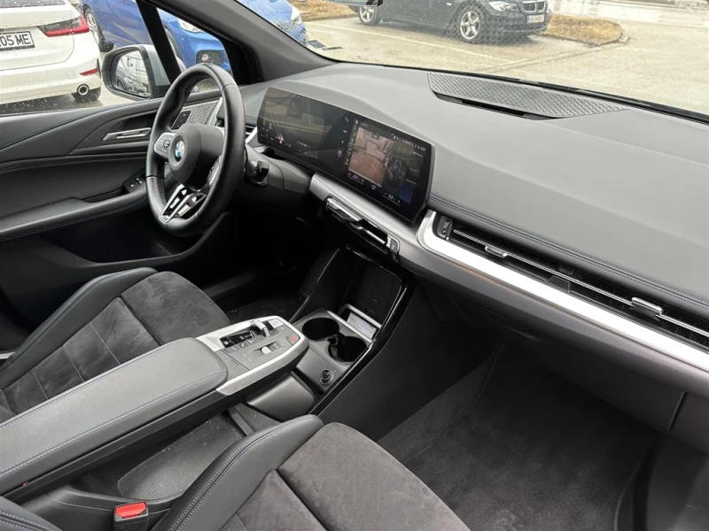 BMW 218 Актив Турър, снимка 8 - Автомобили и джипове - 49377550