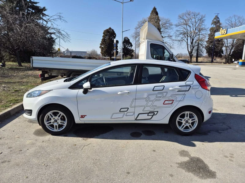 Ford Fiesta 1.6, снимка 5 - Автомобили и джипове - 49380089