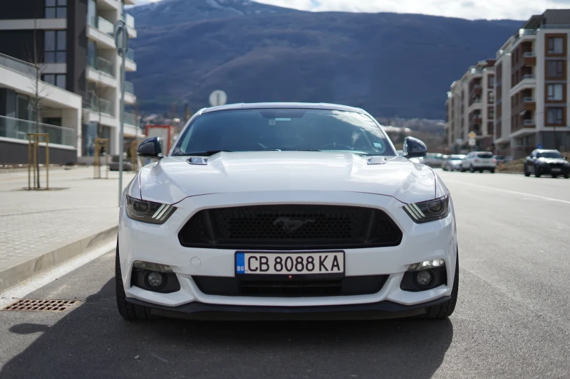 Ford Mustang GT 5.0, снимка 2 - Автомобили и джипове - 52345231