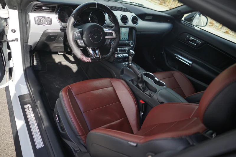 Ford Mustang GT 5.0, снимка 14 - Автомобили и джипове - 52345231