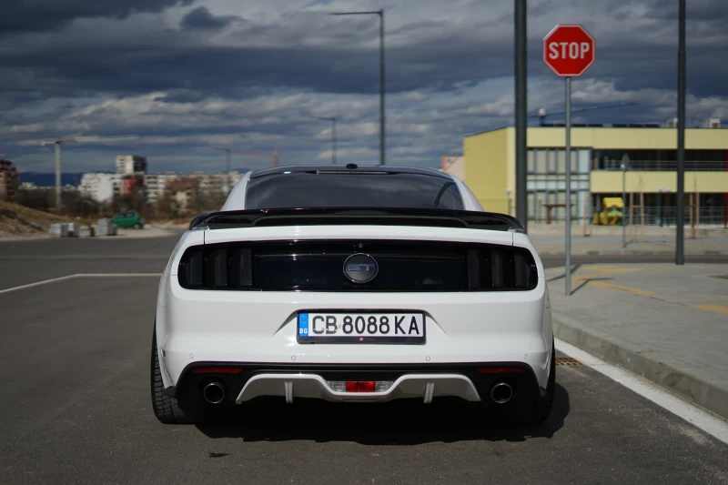 Ford Mustang GT 5.0, снимка 6 - Автомобили и джипове - 52345231