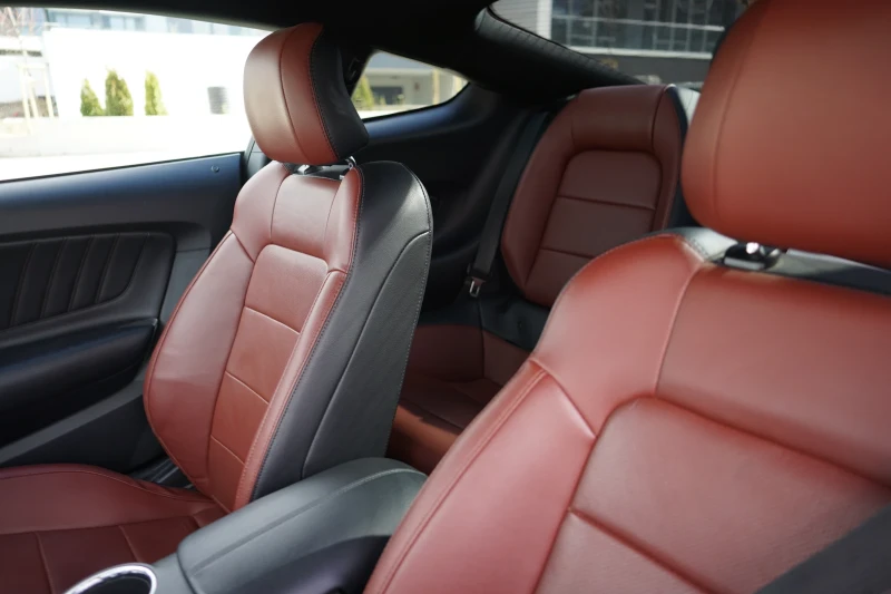 Ford Mustang GT 5.0, снимка 12 - Автомобили и джипове - 52345231