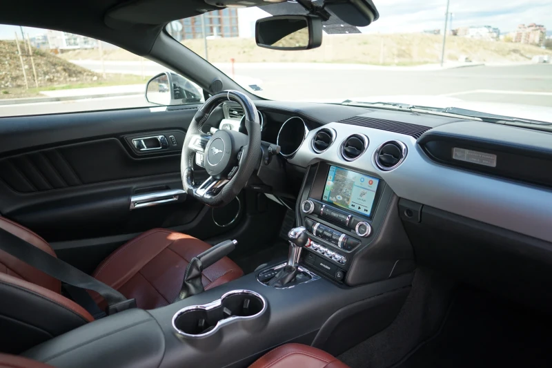 Ford Mustang GT 5.0, снимка 10 - Автомобили и джипове - 52345231