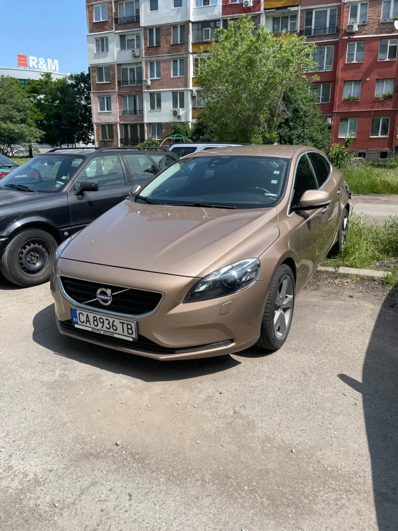Volvo V40 2.0 D4 177к.с ръчка, снимка 2 - Автомобили и джипове - 51714836