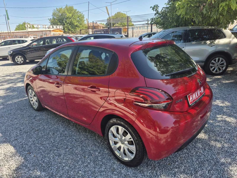 Peugeot 208 1.6HDI, снимка 6 - Автомобили и джипове - 51601196