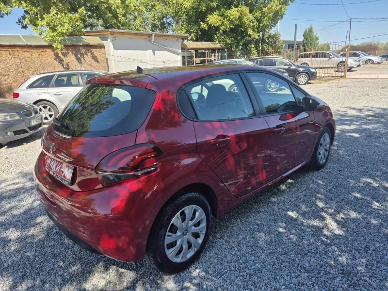 Peugeot 208 1.6HDI, снимка 5 - Автомобили и джипове - 51601196
