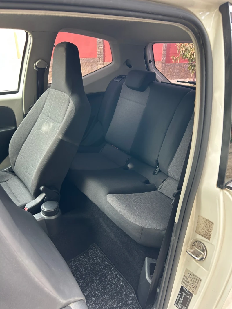 VW Up, снимка 7 - Автомобили и джипове - 52501309