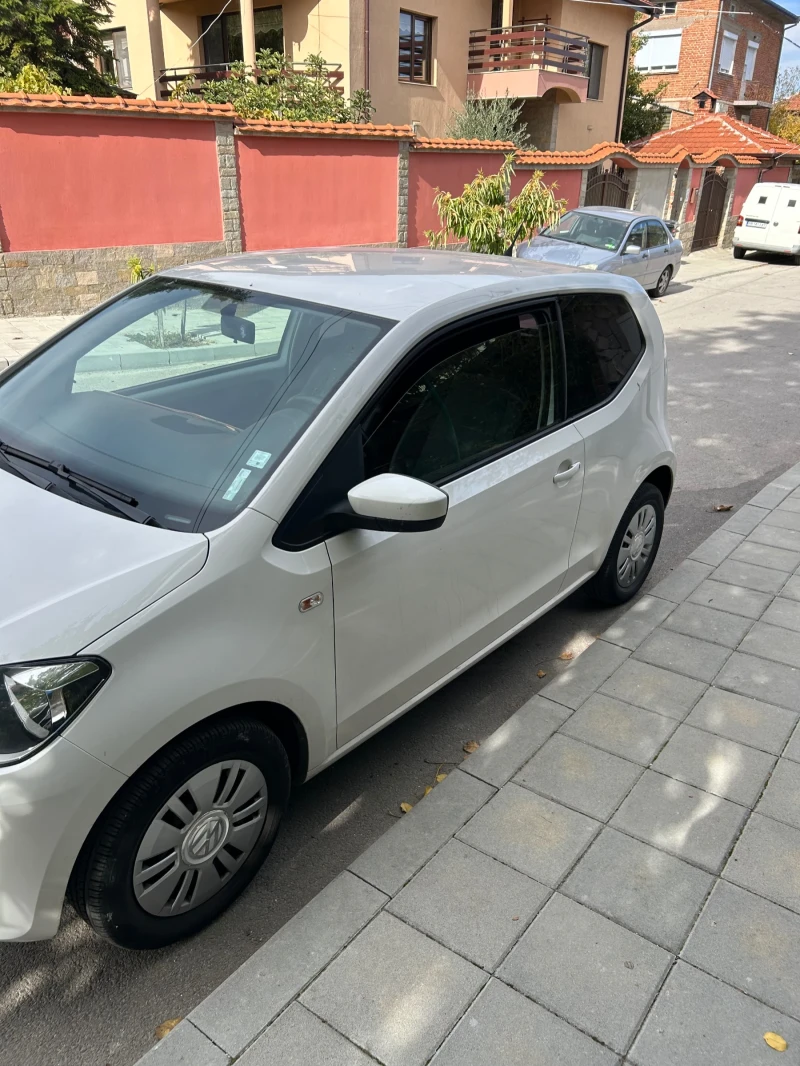 VW Up, снимка 2 - Автомобили и джипове - 52501309