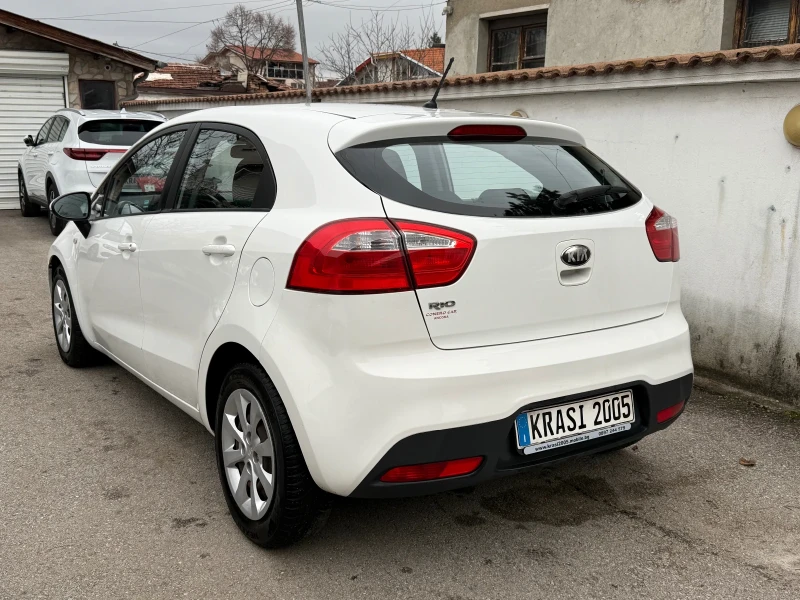 Kia Rio 1.2I NAVI, снимка 4 - Автомобили и джипове - 53419486