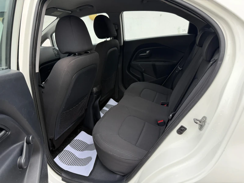 Kia Rio 1.2I NAVI, снимка 15 - Автомобили и джипове - 53419486