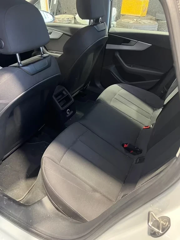 Audi A4 Avant 2.0TDI sport 190ps DK, снимка 8 - Автомобили и джипове - 54099502