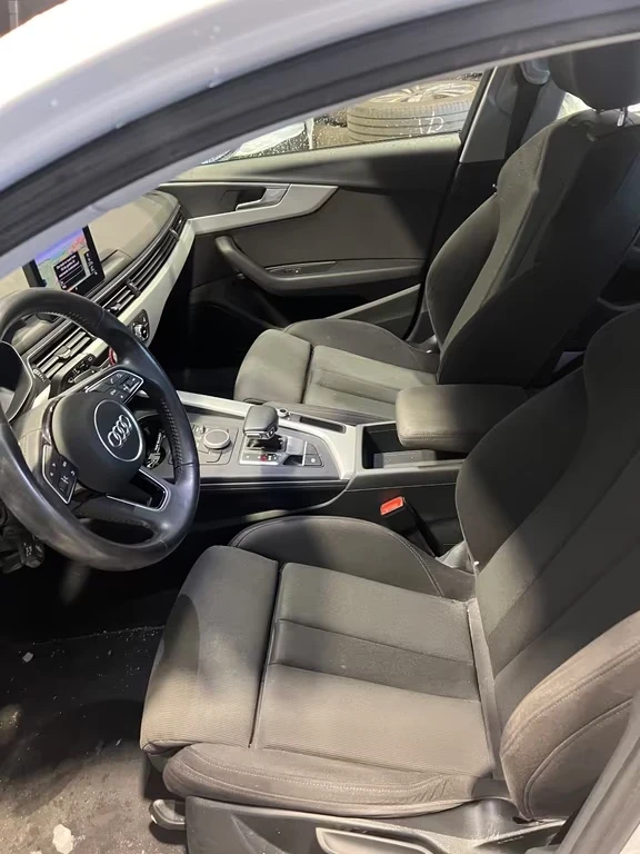 Audi A4 Avant 2.0TDI sport 190ps DK, снимка 9 - Автомобили и джипове - 54099502