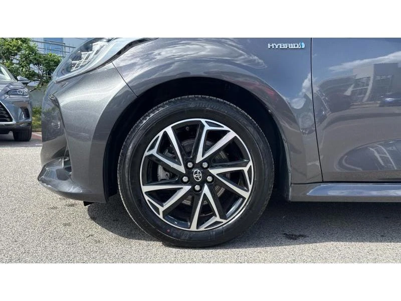 Toyota Yaris 1.5HSD TEAM D, снимка 16 - Автомобили и джипове - 54514941