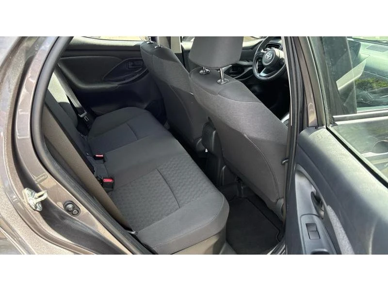 Toyota Yaris 1.5HSD TEAM D, снимка 7 - Автомобили и джипове - 54514941
