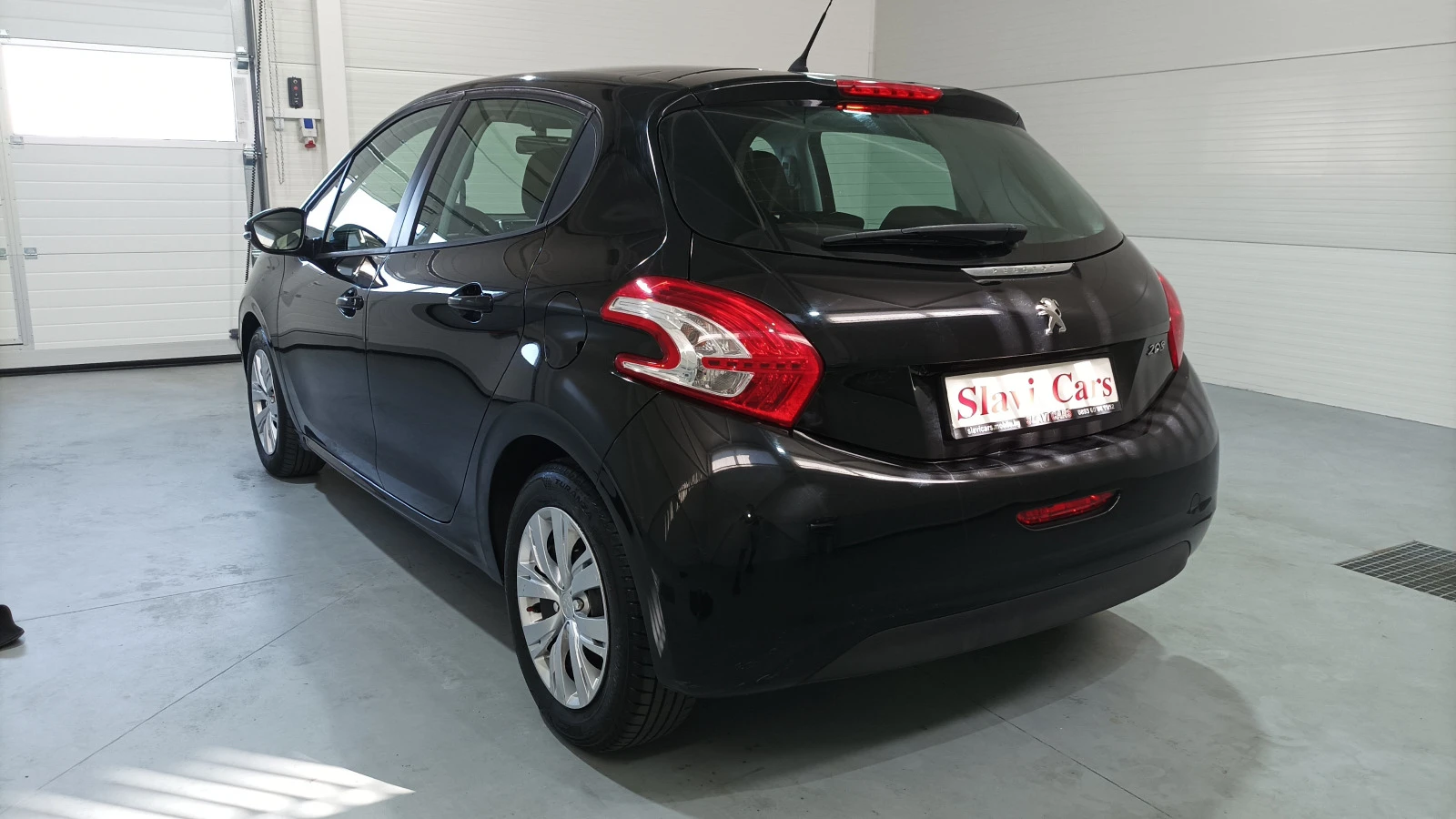 Peugeot 208 1.4 hdi - изображение 7