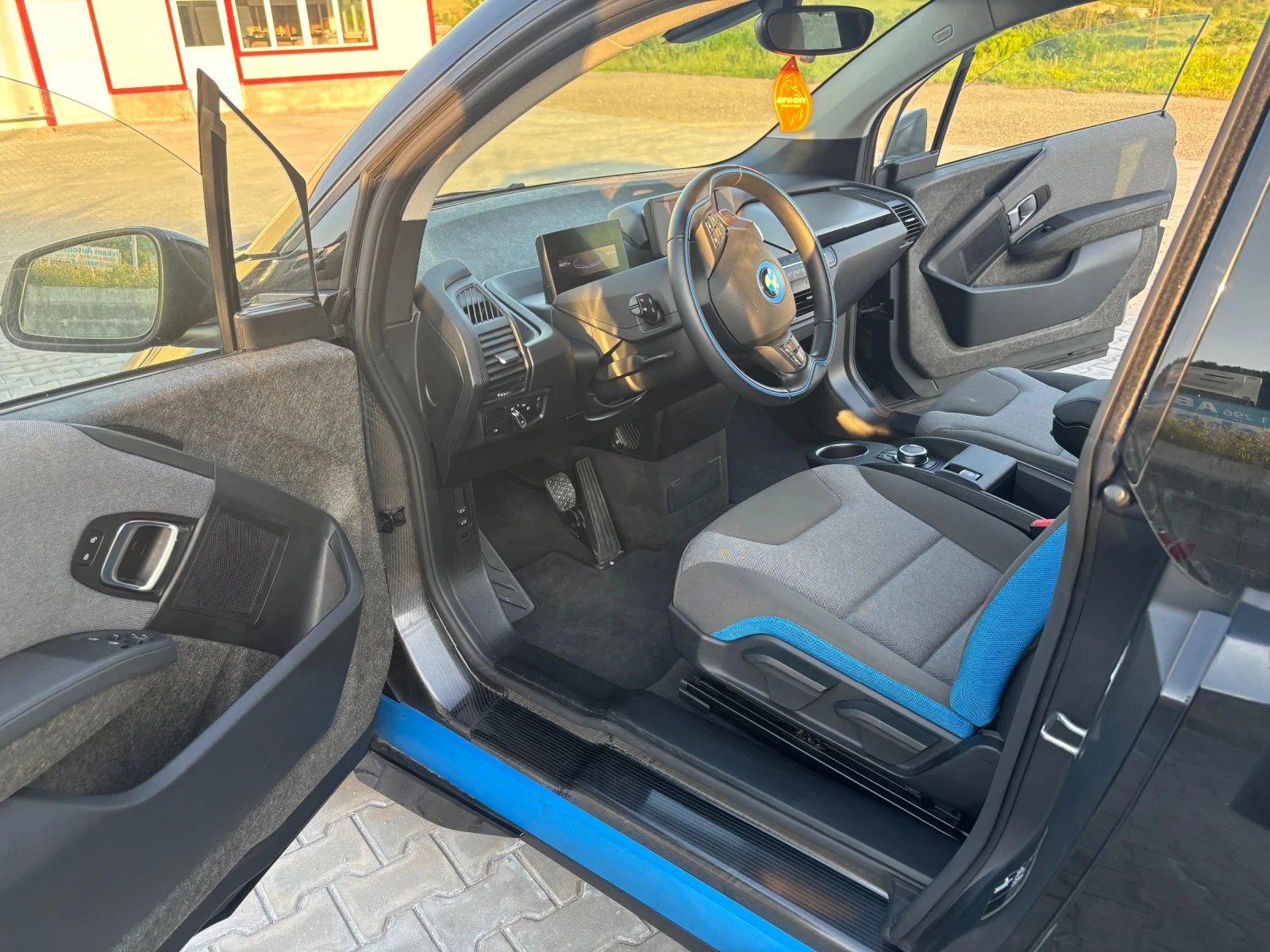 BMW i3 | Mobile.bg   12