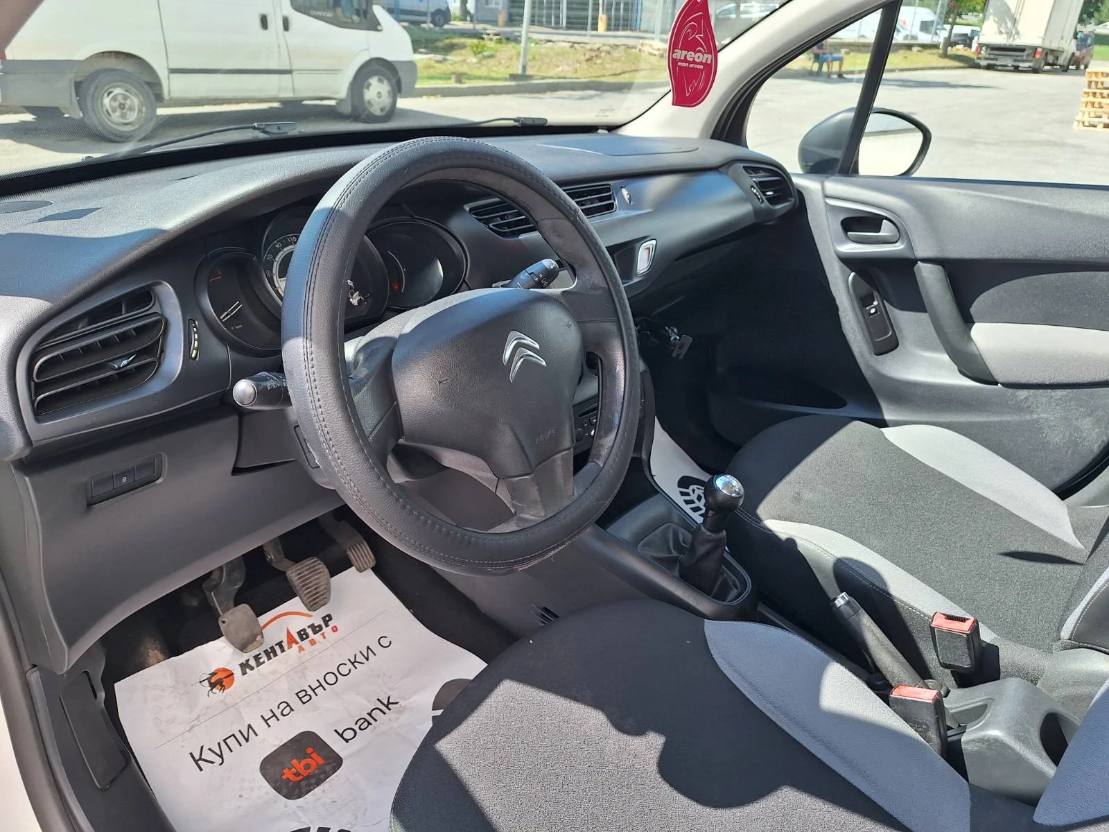 Citroen C3 1.4d 68 к.с. - изображение 9