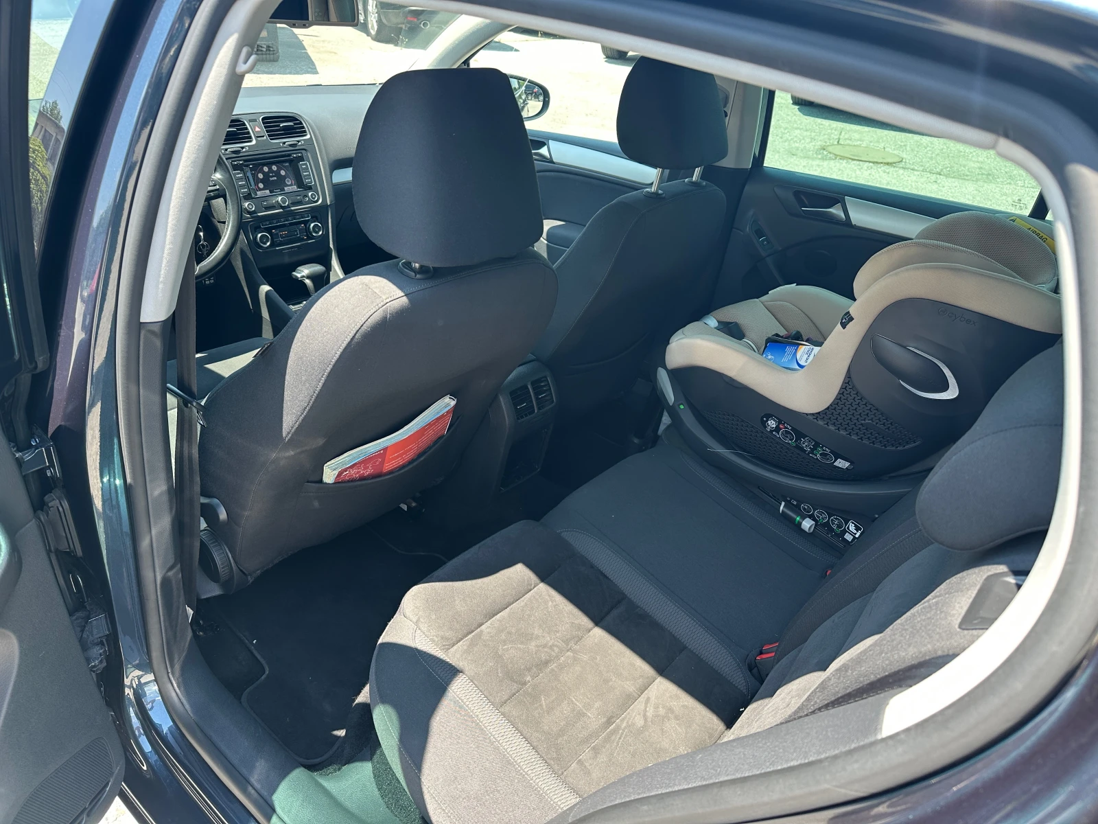 VW Golf 1.8TSI Автиматик | Mobile.bg — изображение 14