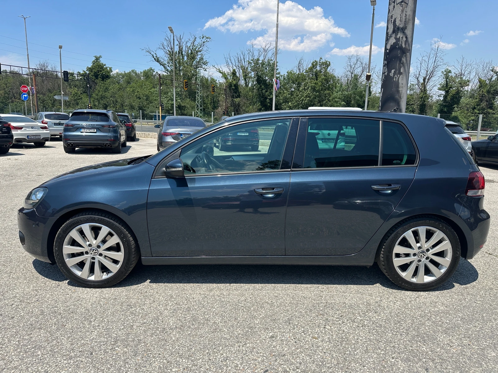 VW Golf 1.8TSI Автиматик - изображение 5