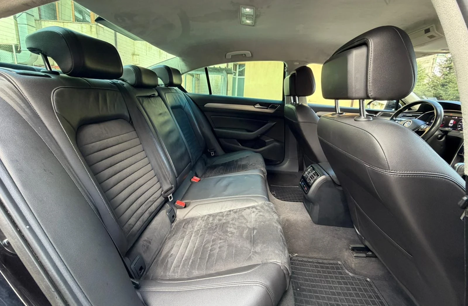 VW Passat 2.0 TDI - изображение 9