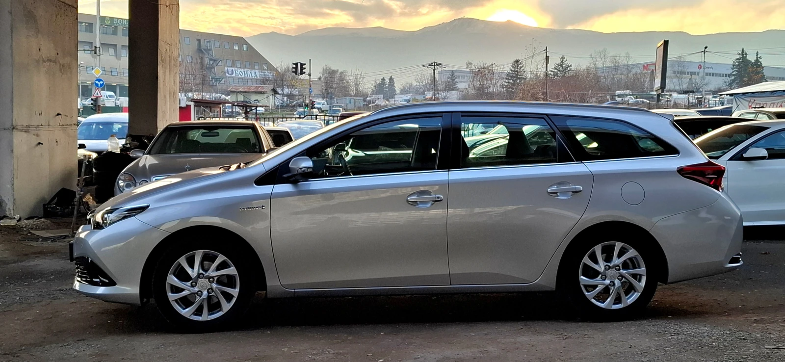 Toyota Auris СЕРВ. ДОК. - изображение 8