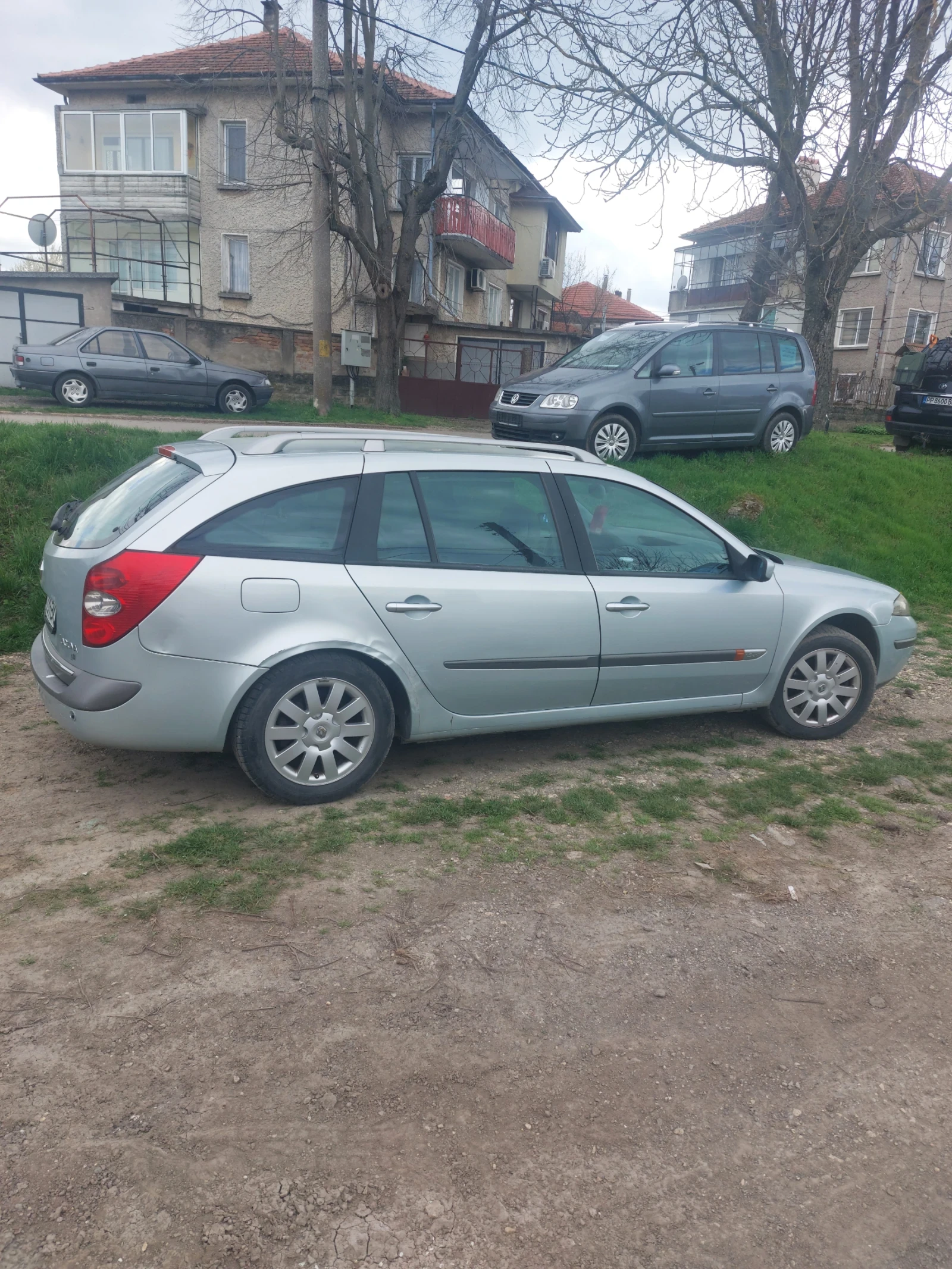 Renault Laguna, снимка 9 - Автомобили и джипове - 54170336
