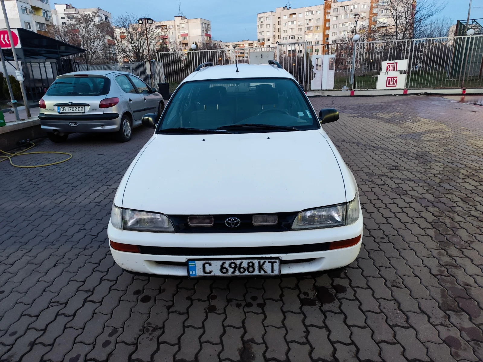 Toyota Corolla 2.0D, снимка 7 - Автомобили и джипове - 54620618