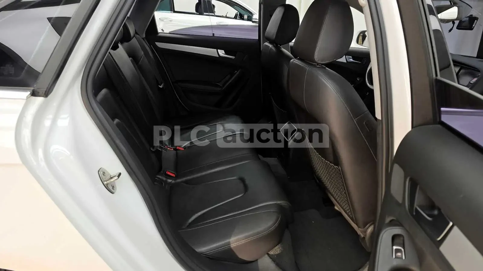 Audi A4 2.0TDI| КАМЕРА| ПОДГРЕВ| ШИБИРАХ| ВКЛ.ТЕХНОТЕСТ, снимка 10 - Автомобили и джипове - 54627992
