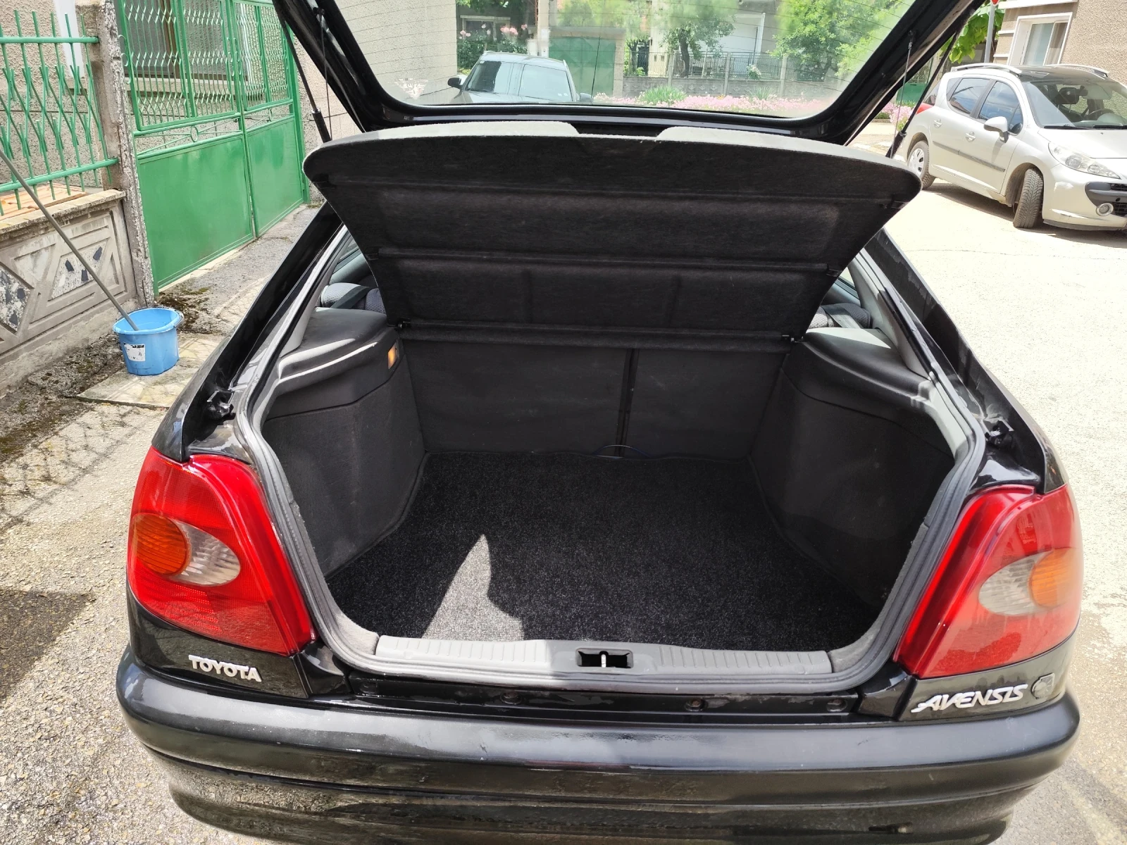 Toyota Avensis T22, снимка 3 - Автомобили и джипове - 54793548