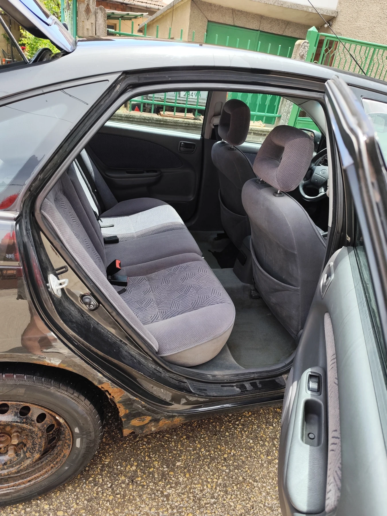Toyota Avensis T22, снимка 4 - Автомобили и джипове - 54793548