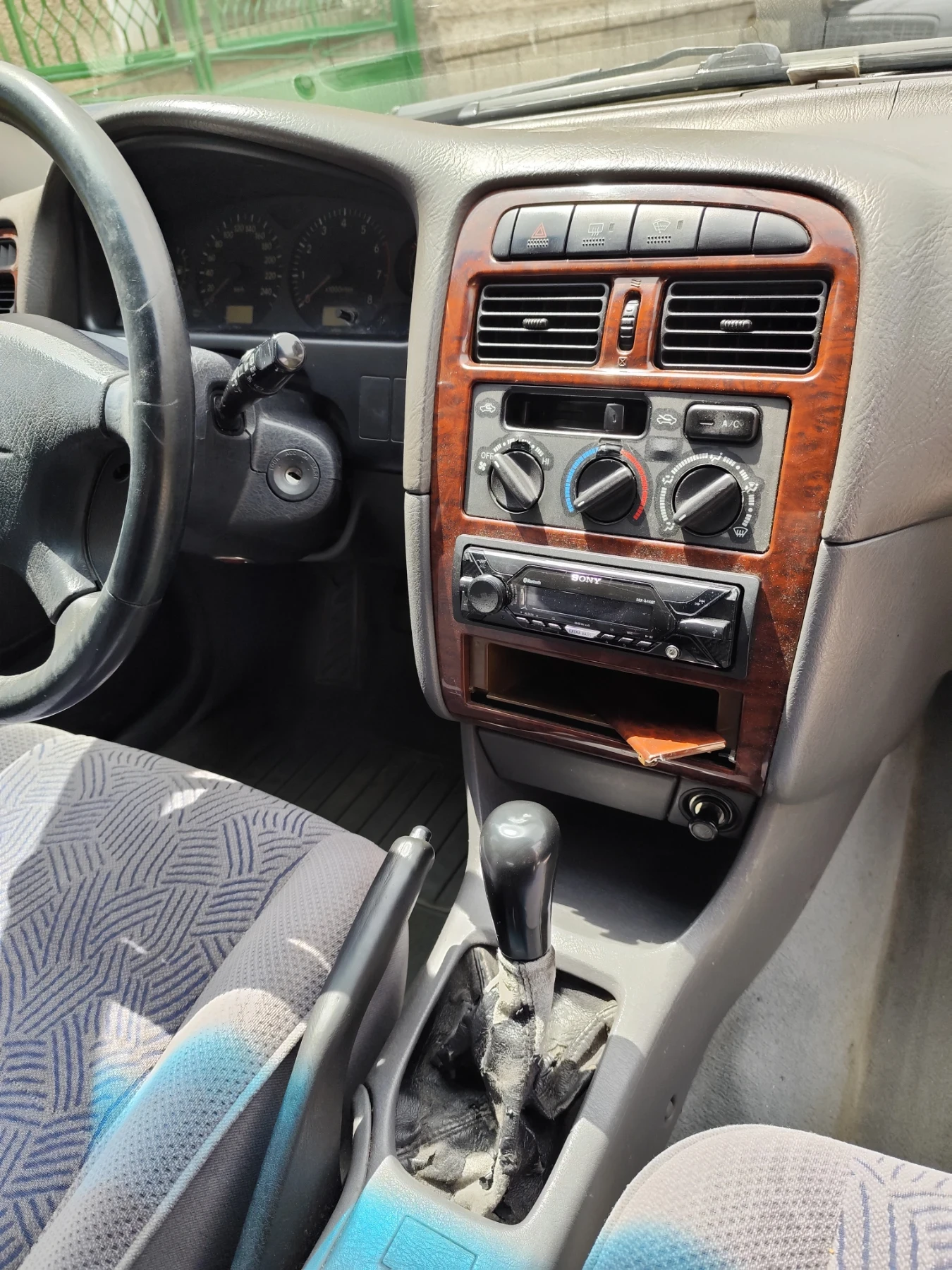 Toyota Avensis T22, снимка 7 - Автомобили и джипове - 54793548