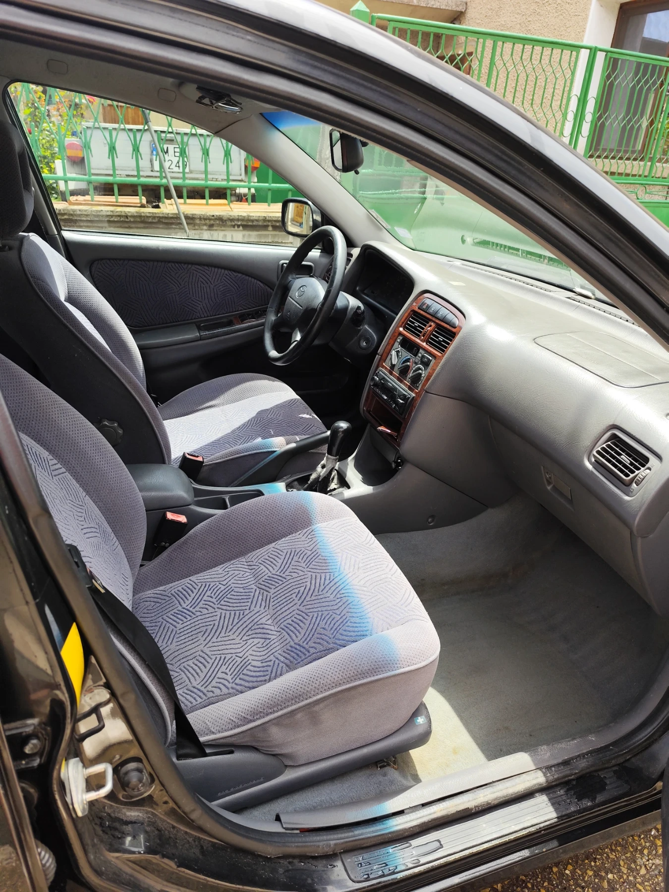 Toyota Avensis T22, снимка 6 - Автомобили и джипове - 54793548